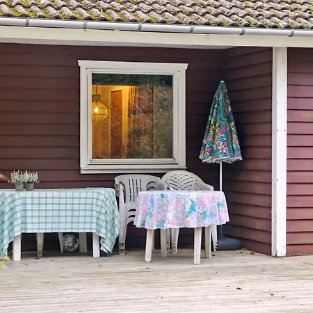 펜션 Cozy Summer House By Stevns Klint And 로드비그