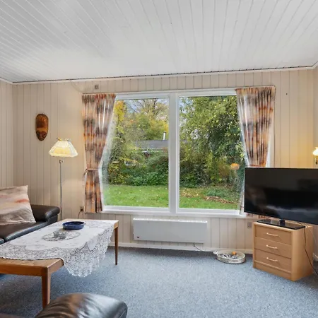 Cozy Summer House By Stevns Klint And Rødvig
