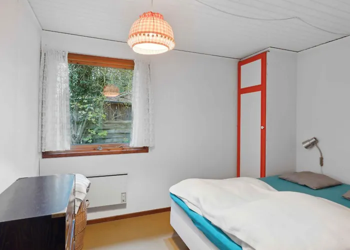 Сasa de vacaciones Cozy Summer House By Stevns Klint And
