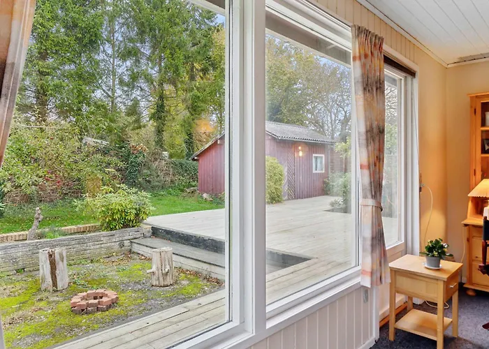 Cozy Summer House By Stevns Klint And Сasa de vacaciones Rødvig